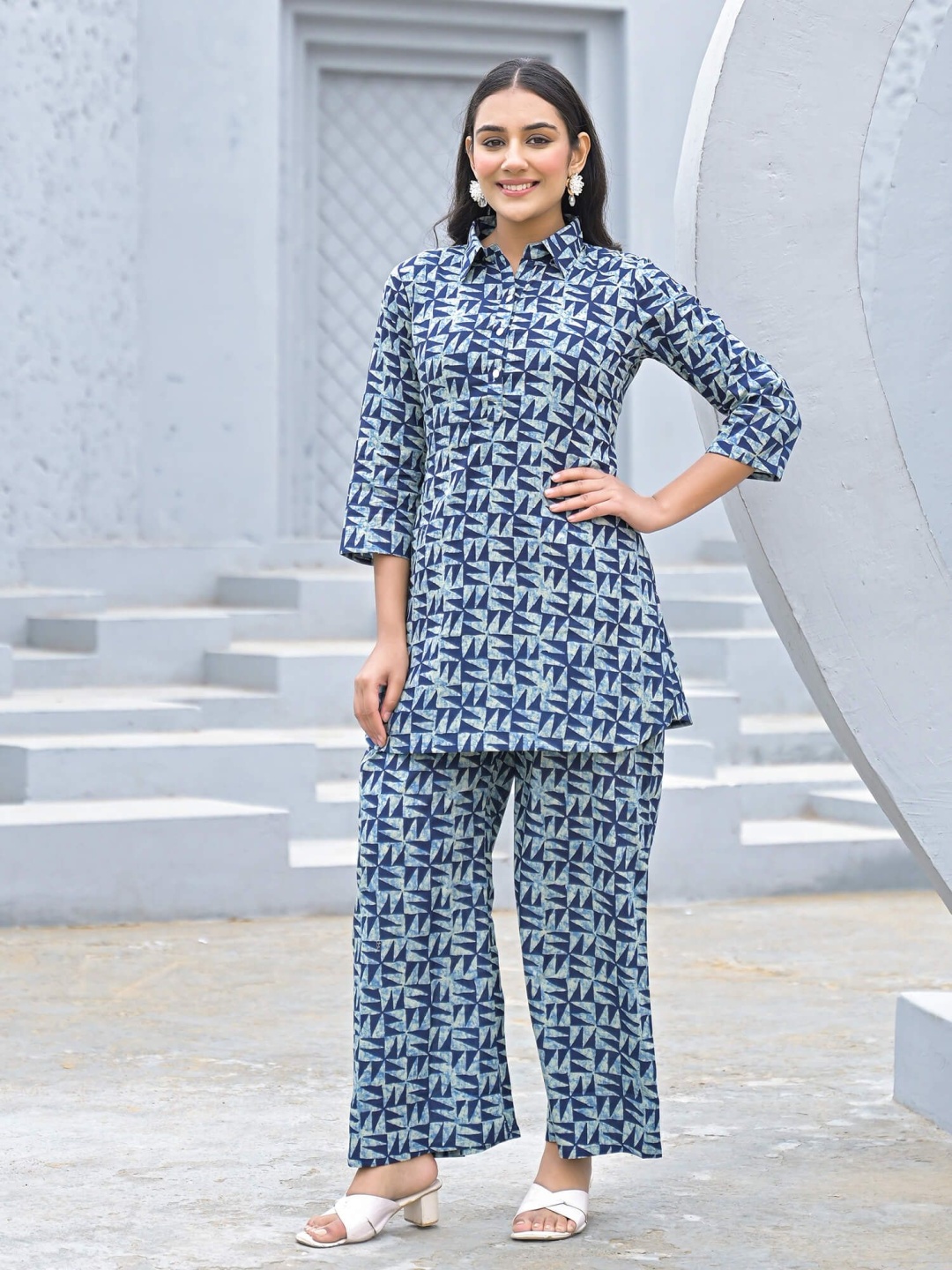 

SHIFORY Women Printed Pure Cotton Kurta with Palazzos, Blue