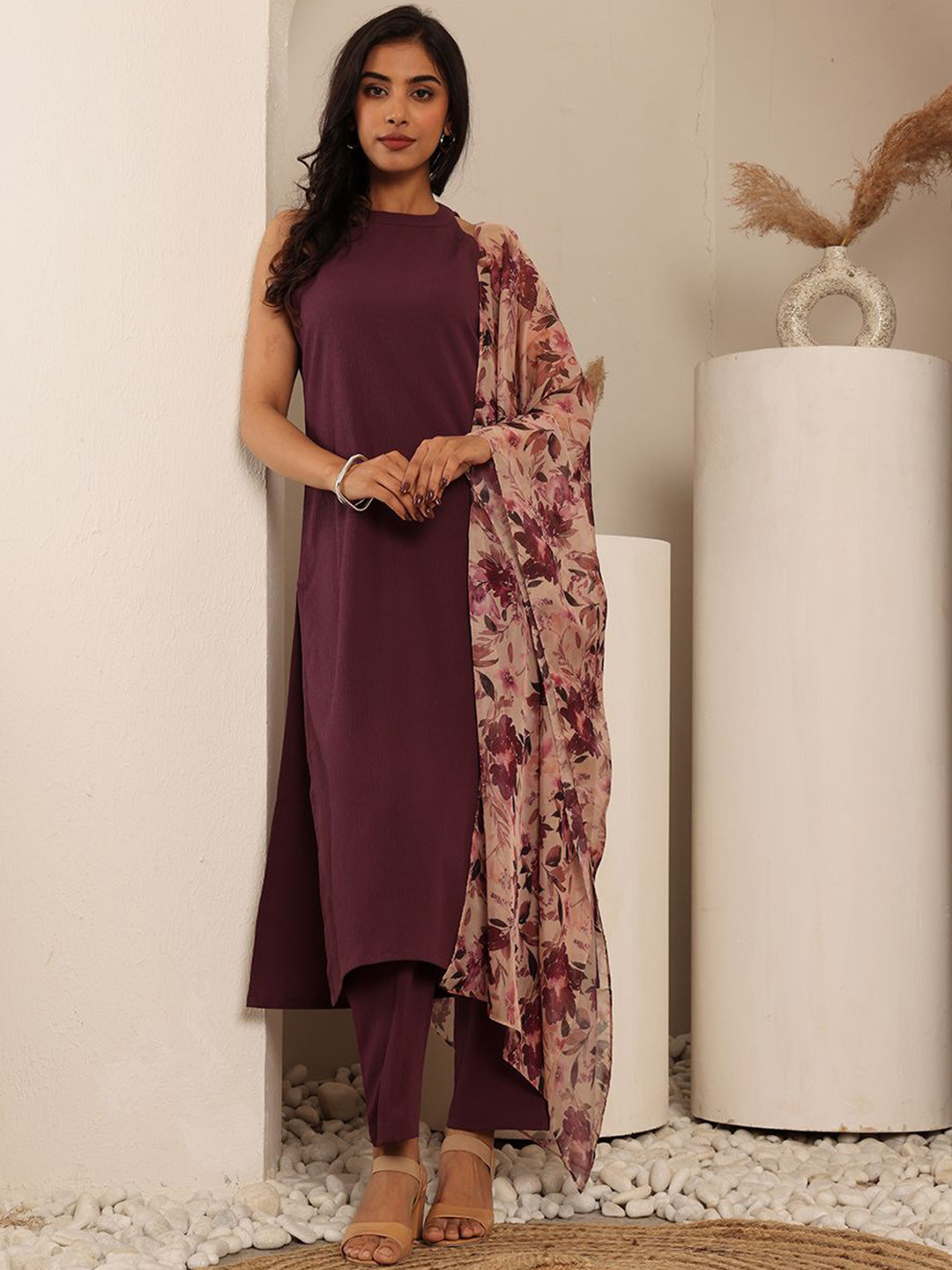 

Varanga Round Neck Straight Kurta With Trouser, Purple