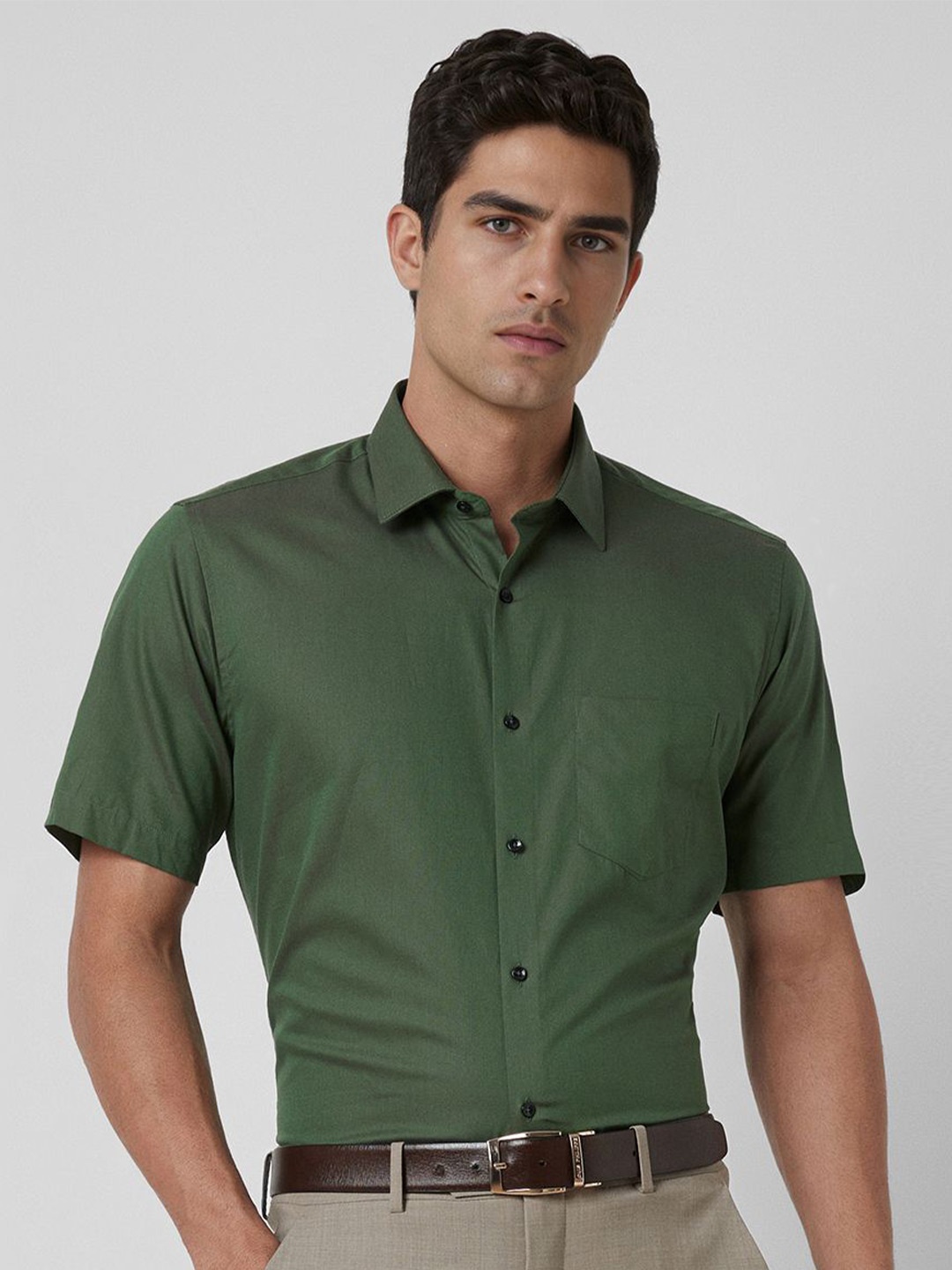 

Van Heusen Men Spread Collar Solid Cotton Formal Shirt, Green