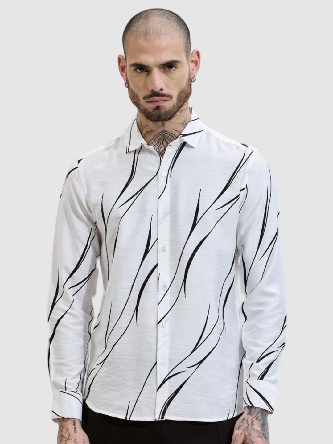 

Snitch Men Smart Slim Fit Spread Collar Abstract Printed Casual Shirt, White