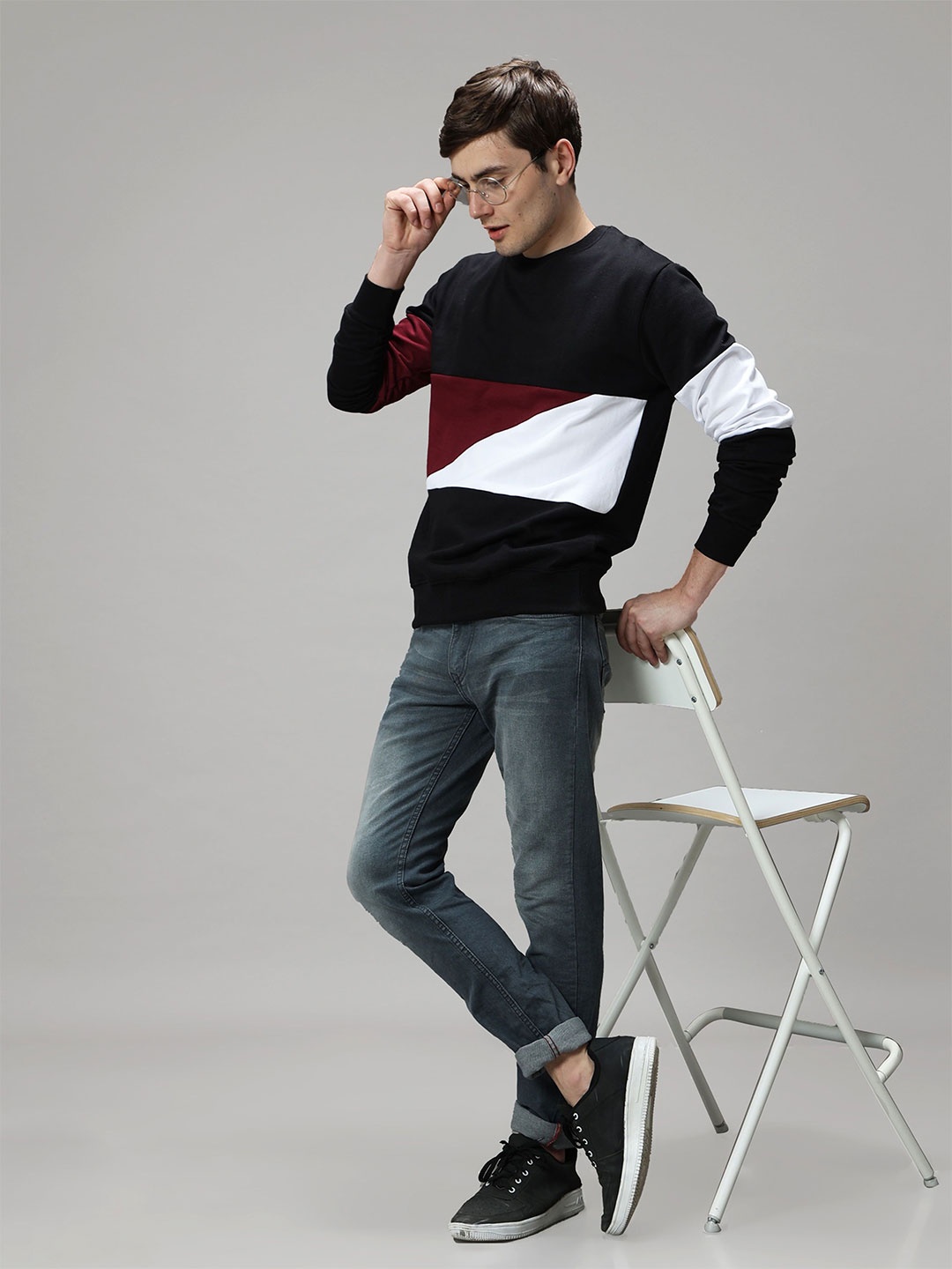 

GREEN AGE Men Colourblocked Sweatshirt, Black