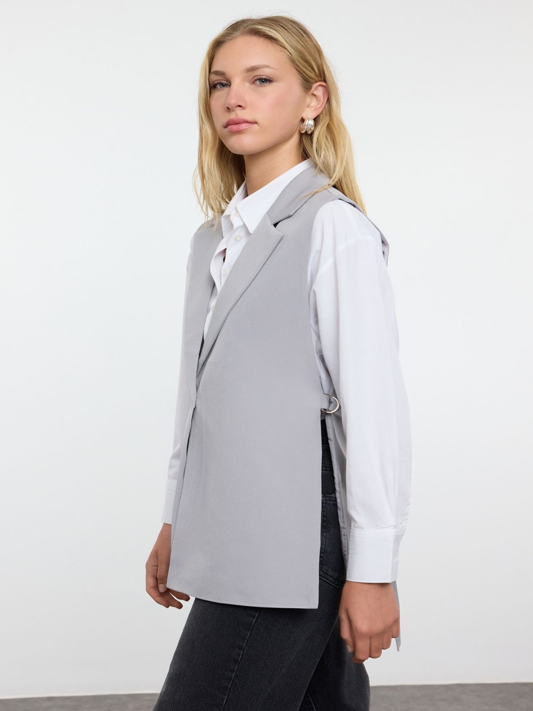 

Trendyol Notched Lapel Collar Single-Breasted Causal Blazer, Grey