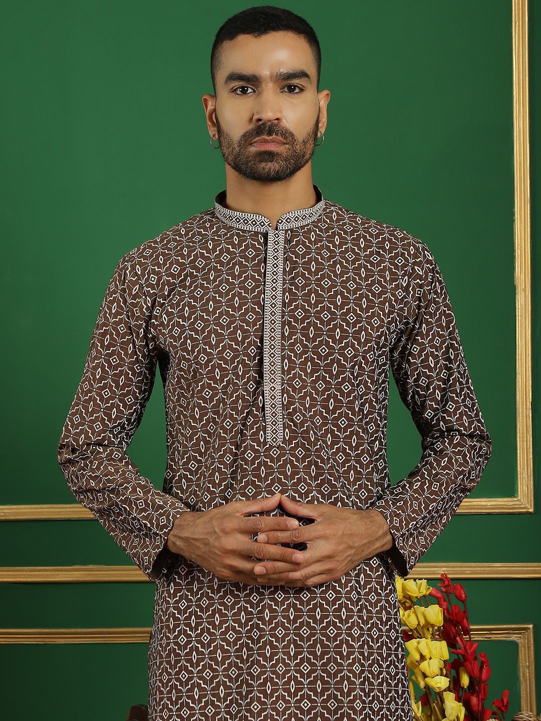

Jompers Geometric Printed Mandarin Collar Straight Kurta, Brown