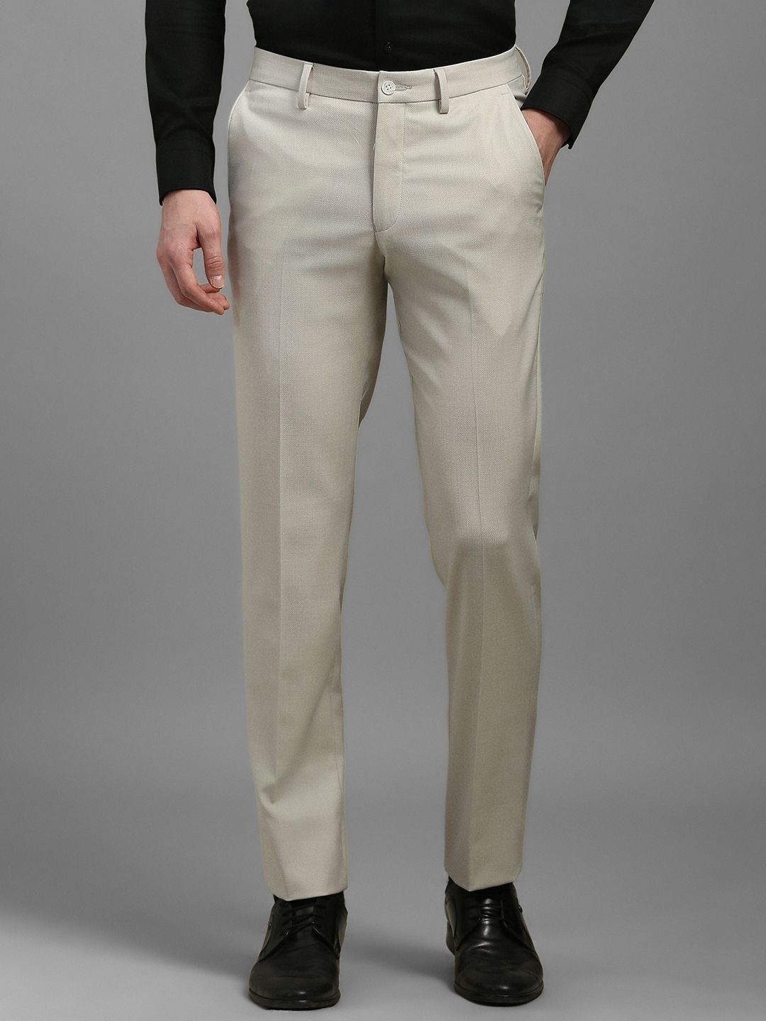 

Louis Philippe Men Slim Fit Formal Trousers, Grey