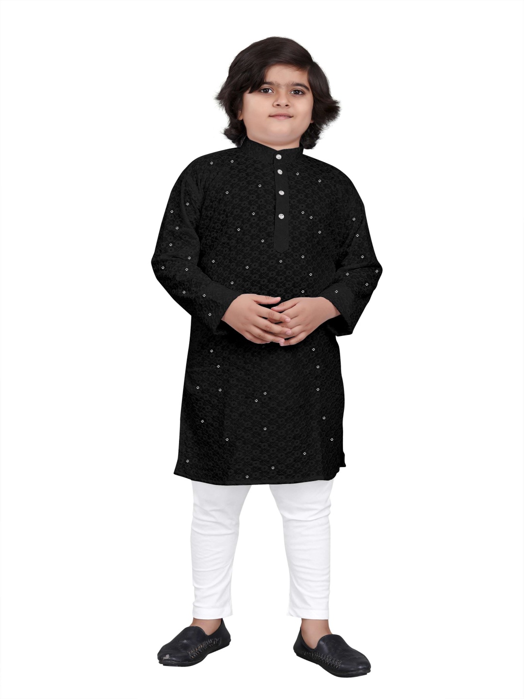 

trustous Boys Embroidered Regular Sequinned Kurta with Pyjamas, Black