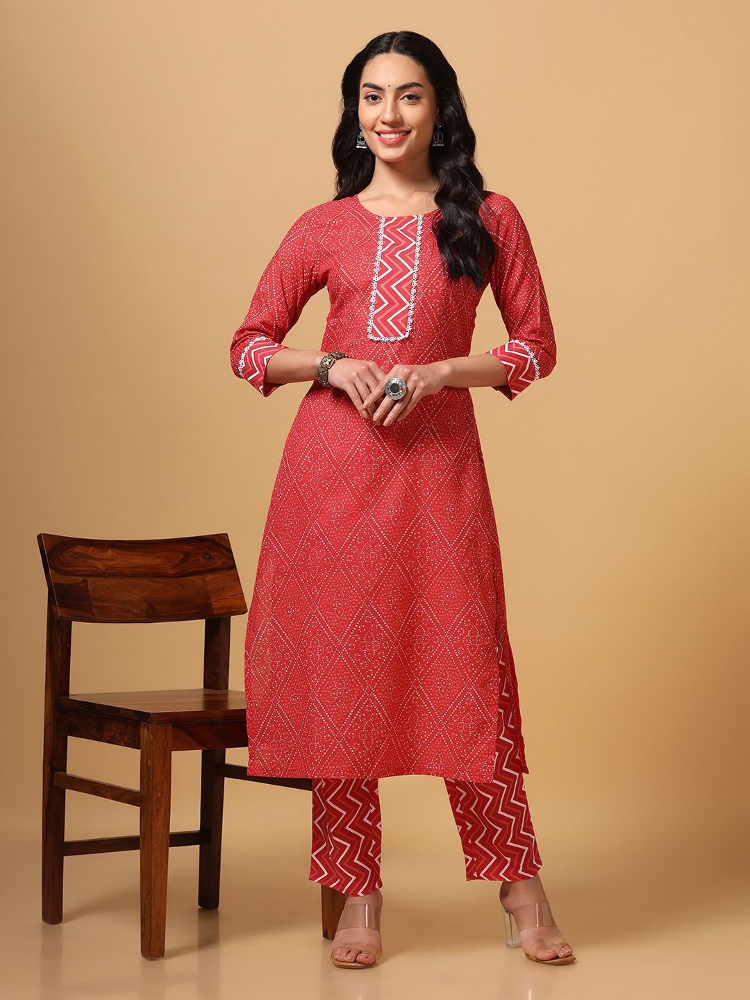 

Moda Rapido Floral Printed Round Neck Straight Kurta With Trouser, Red