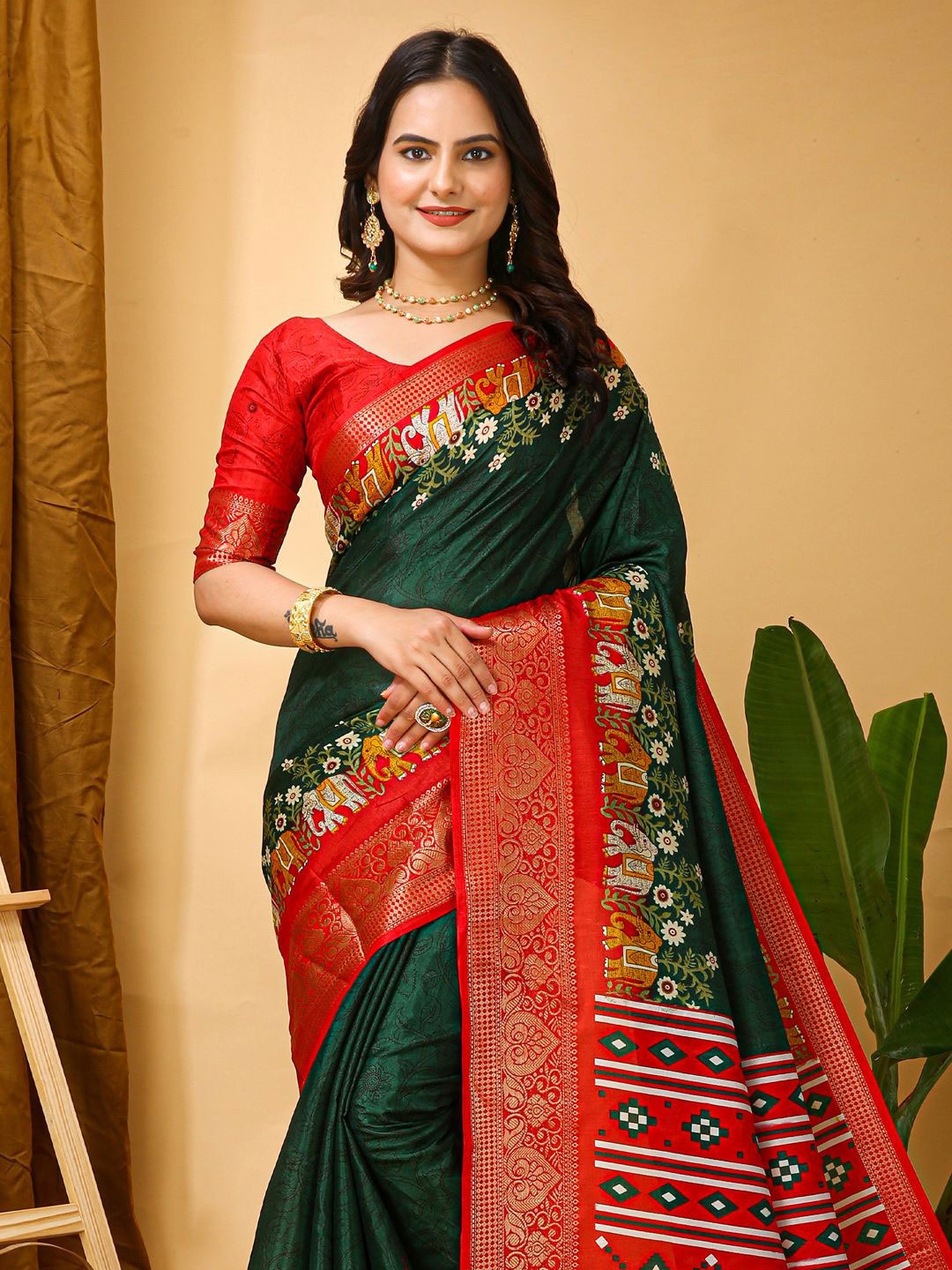 

KALINI Ethnic Motifs Woven Design Zari Sungudi Saree, Green