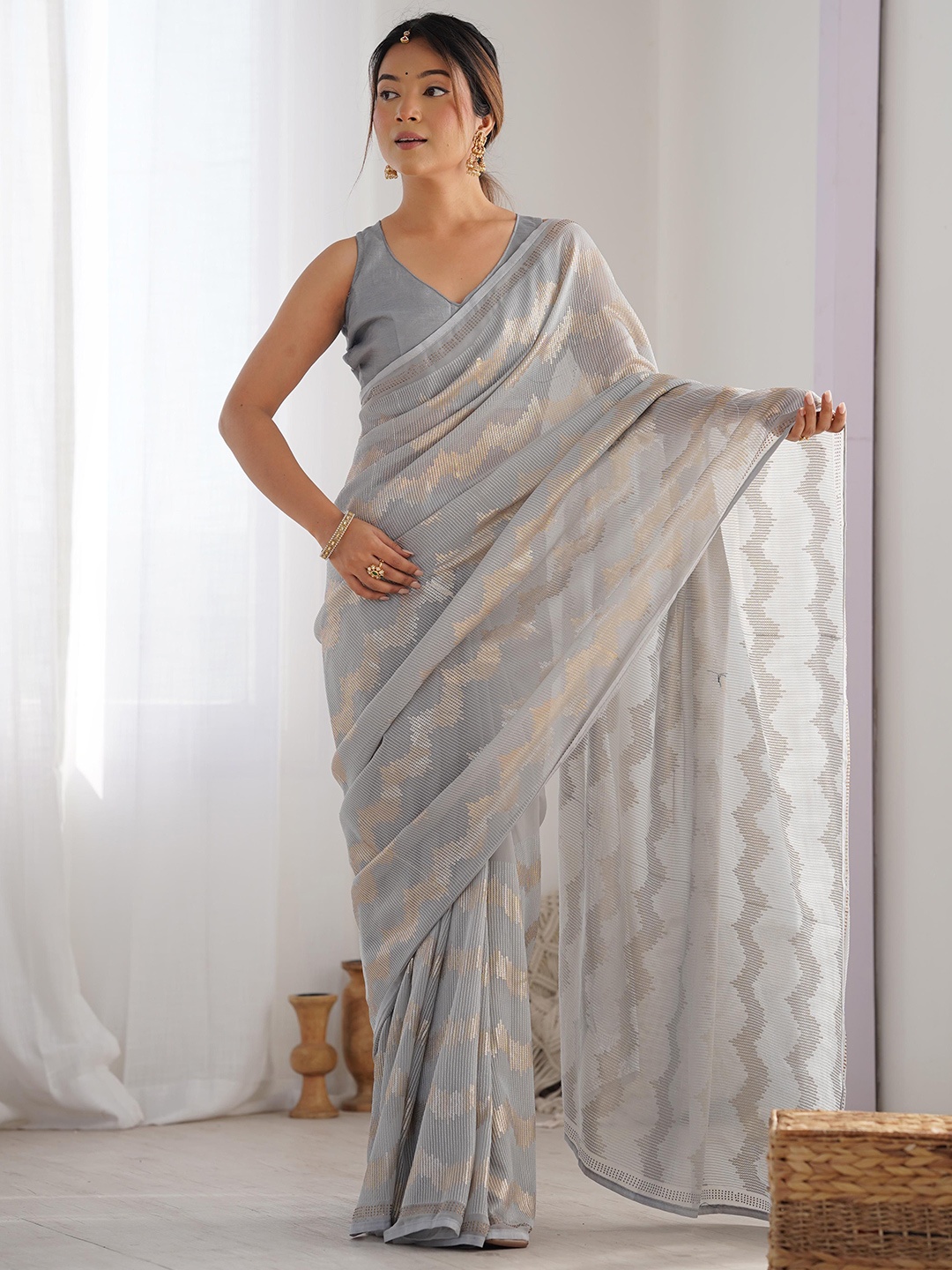 

KSM PRINTS Embellished Sequinned Poly Georgette Saree, Grey