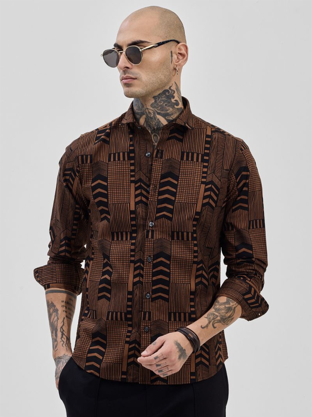 

Snitch Men Slim Fit Opaque Printed Formal Shirt, Brown