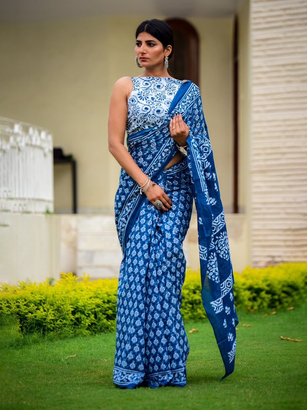 

Pinkcity Trade World Ethnic Motifs Pure Cotton Block Print Saree, Blue