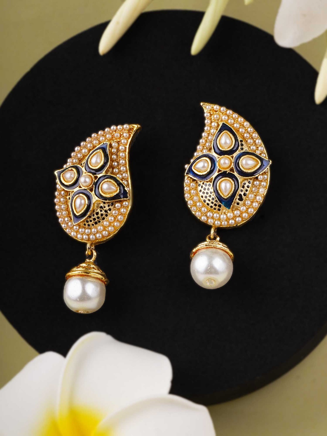 

Adwitiya Gold-Plated Artificial Beads Beaded Contemporary Shaped Drop Earrings