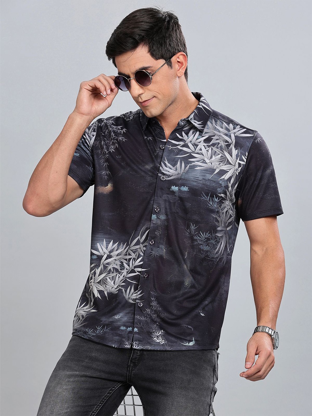 

BULLMER Men Standard Opaque Printed Casual Shirt, Black