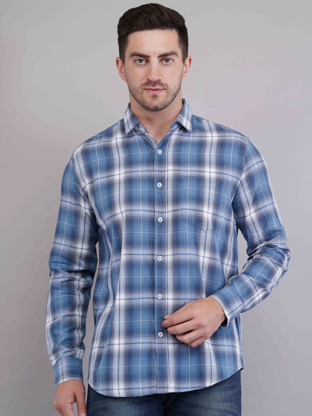 

Binioz Men Classic Opaque Checked Casual Shirt, Blue