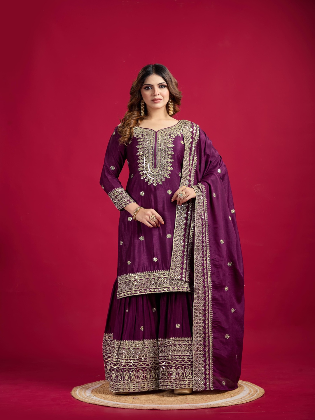 

BHARODIYA ENTERPRISES Women Floral Embroidered Regular Sequinned Kurta with Palazzos & With Dupatta, Purple