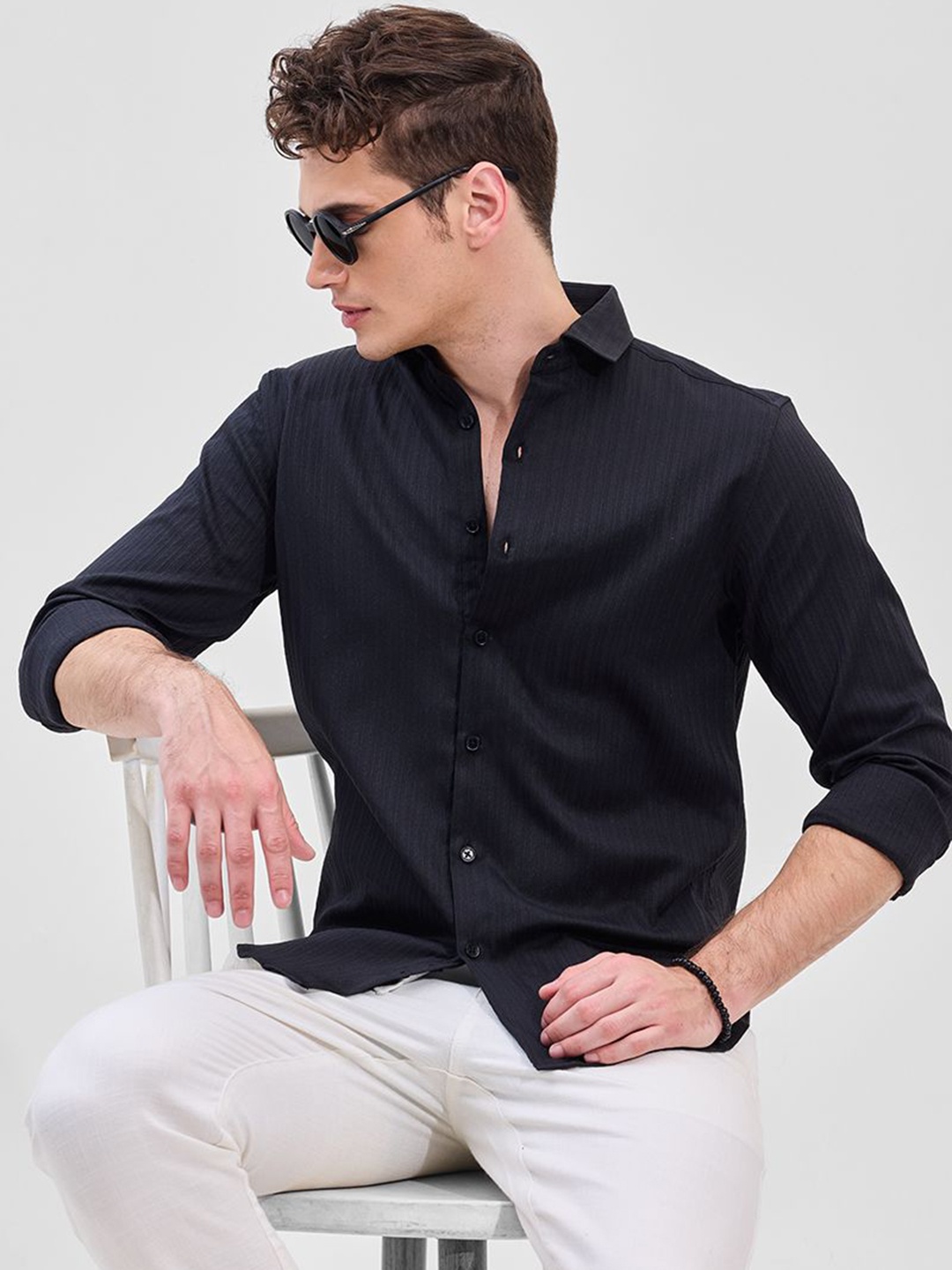 

Snitch Men Slim Fit Opaque Striped Formal Shirt, Black