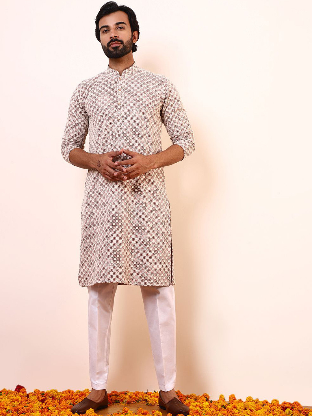 

Satwaa Floral Embroidered Mandarin Collar Thread Work Straight Kurta, Pink