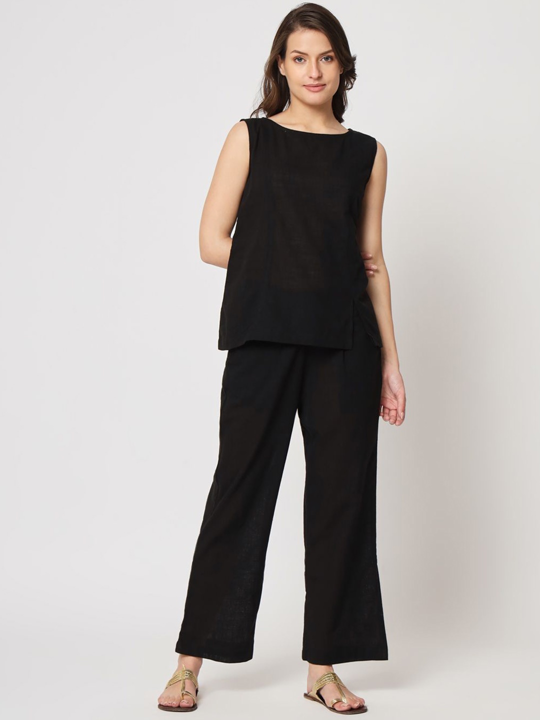 

Thevasa Sleeveless Round Neck Pure Cotton Top And Trouser, Black