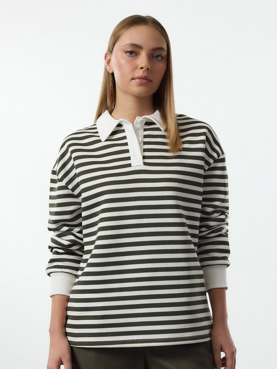 

Trendyol Women Striped Sweatshirt, Black