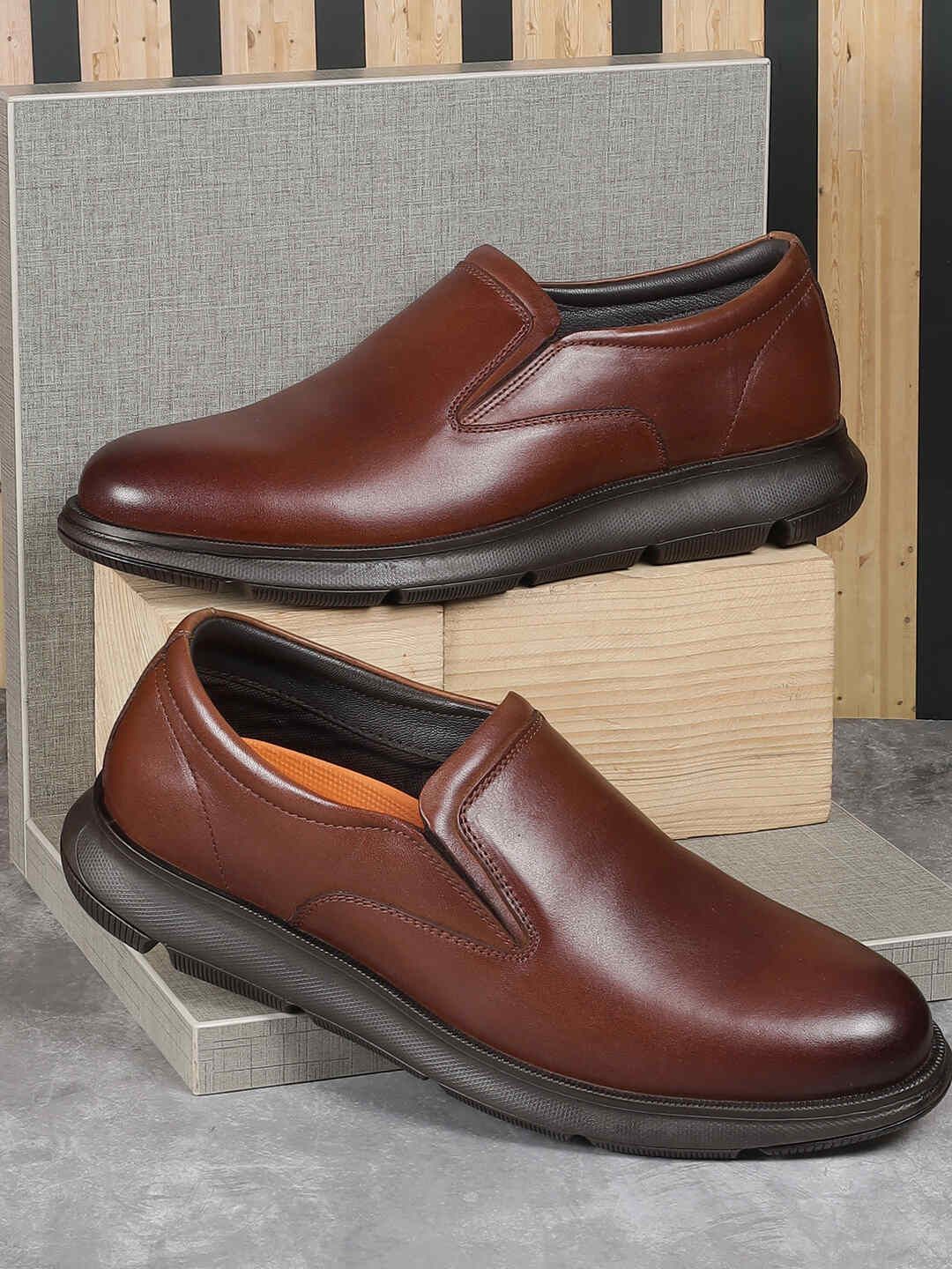 

Metro Men Leather Slip-On Sneakers, Tan