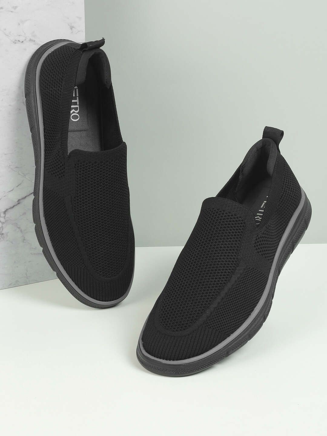 

Metro Men Textured Suede Slip-On Sneakers, Black
