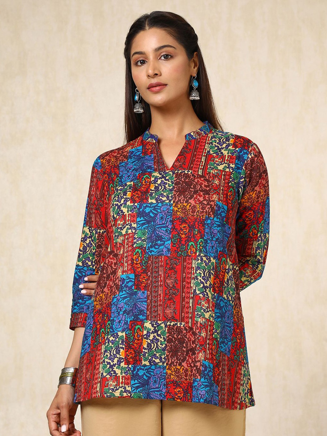 

Soch Women Mandarin Collar Printed Tunic, Blue