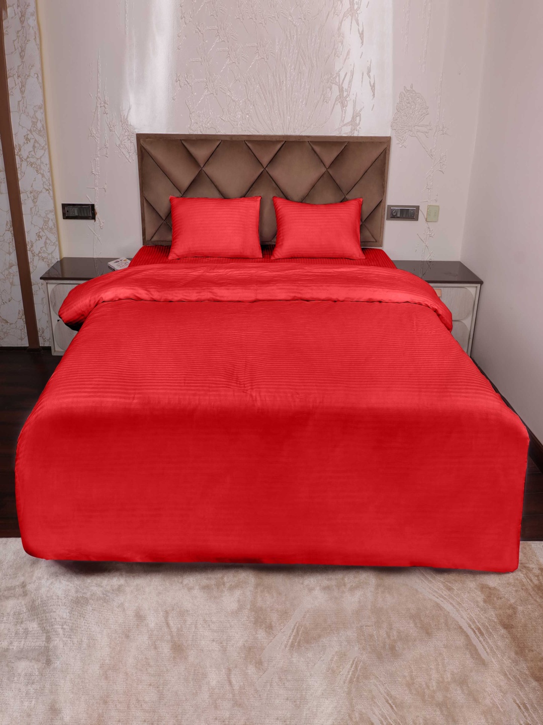 

AJISH Red Striped Pure Cotton 310 TC King Size Duvet Cover With 2 PIllow Covers