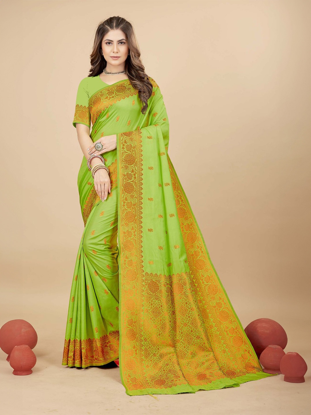 

amirat Woven Design Zari Pure Silk Banarasi Saree, Lime green