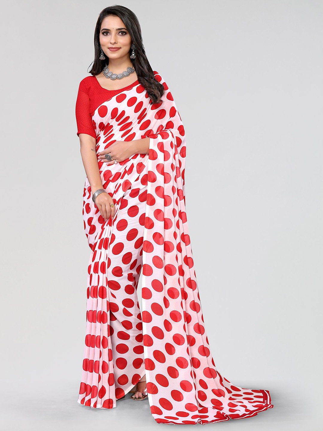 

Moda Rapido Polka Dots Printed Saree, Red