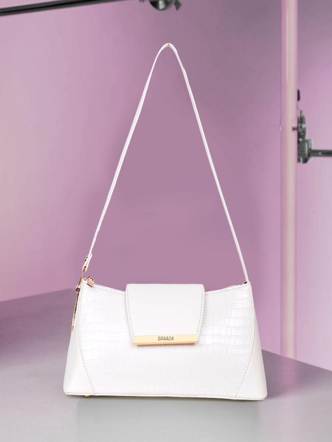 

GRAADA Women Textured Structured Leather Sling Bag, White