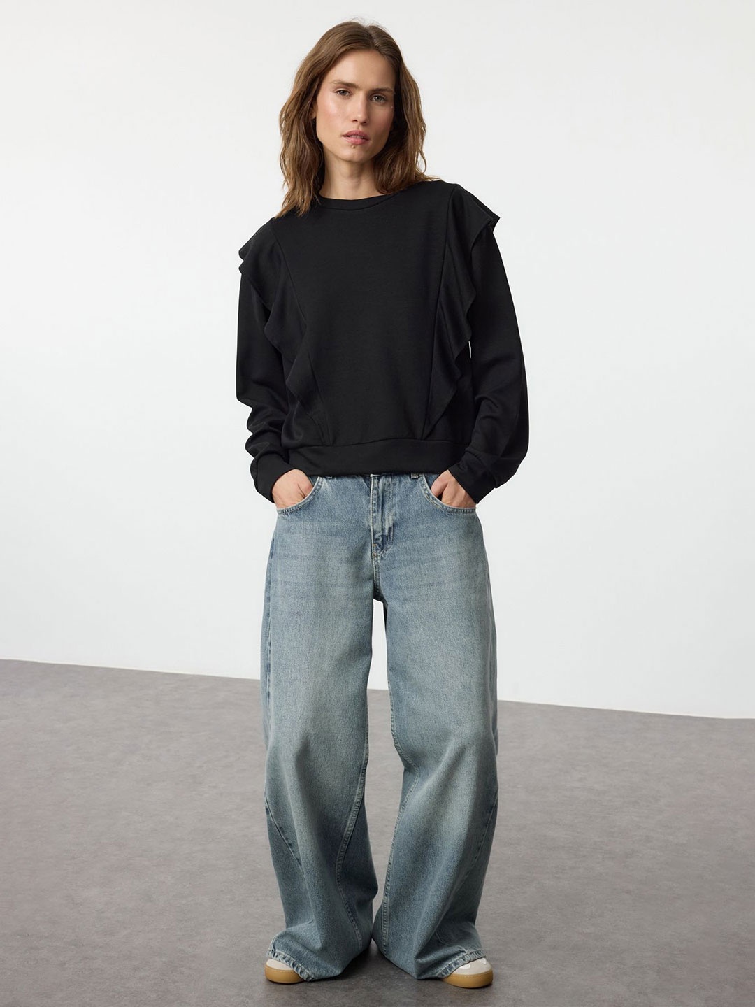 

Trendyol Women Sweatshirt, Na