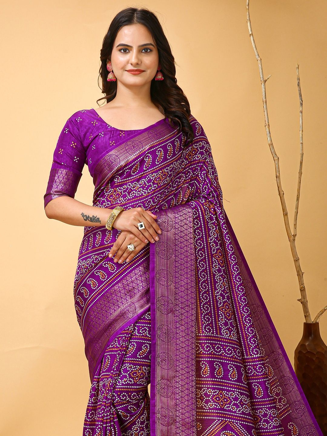 

KALINI Bandhani Woven Design Zari Bandhani Saree, Purple