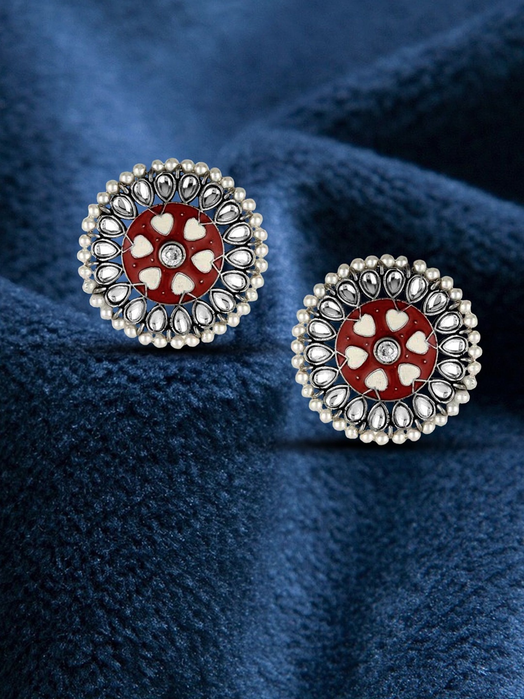 

Adwitiya Silver-Plated Artificial Stones Studded Contemporary Shaped Oxidised Studs