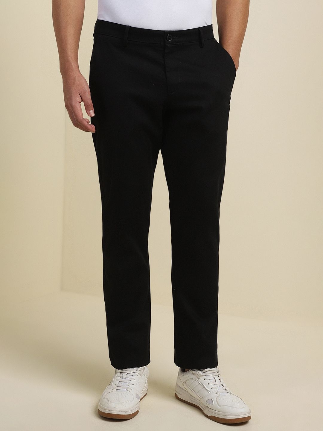 

Allen Solly Men Trousers, Black