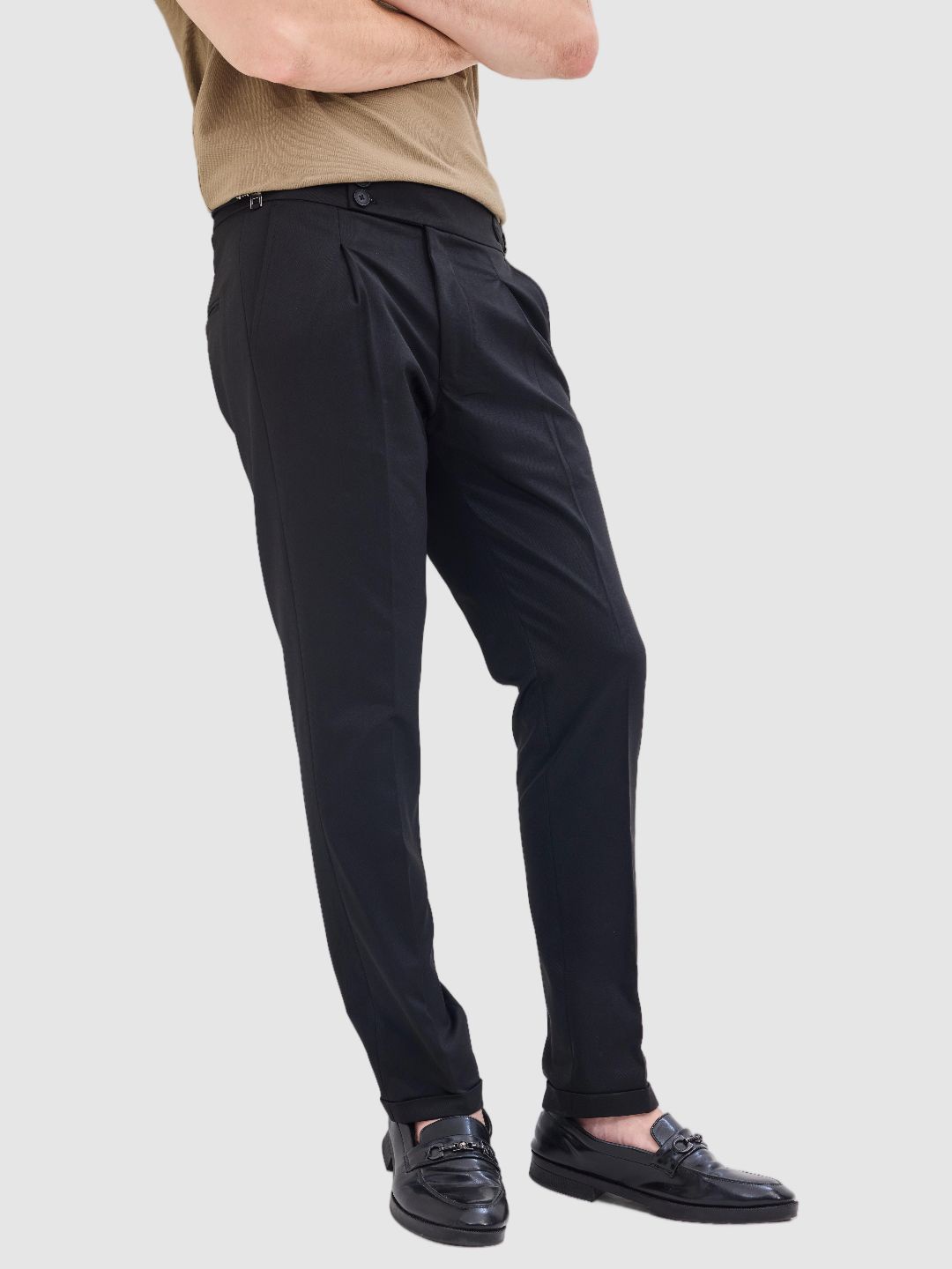 

Snitch Men Smart Slim Fit Mid-Rise Pleated Trouser, Black