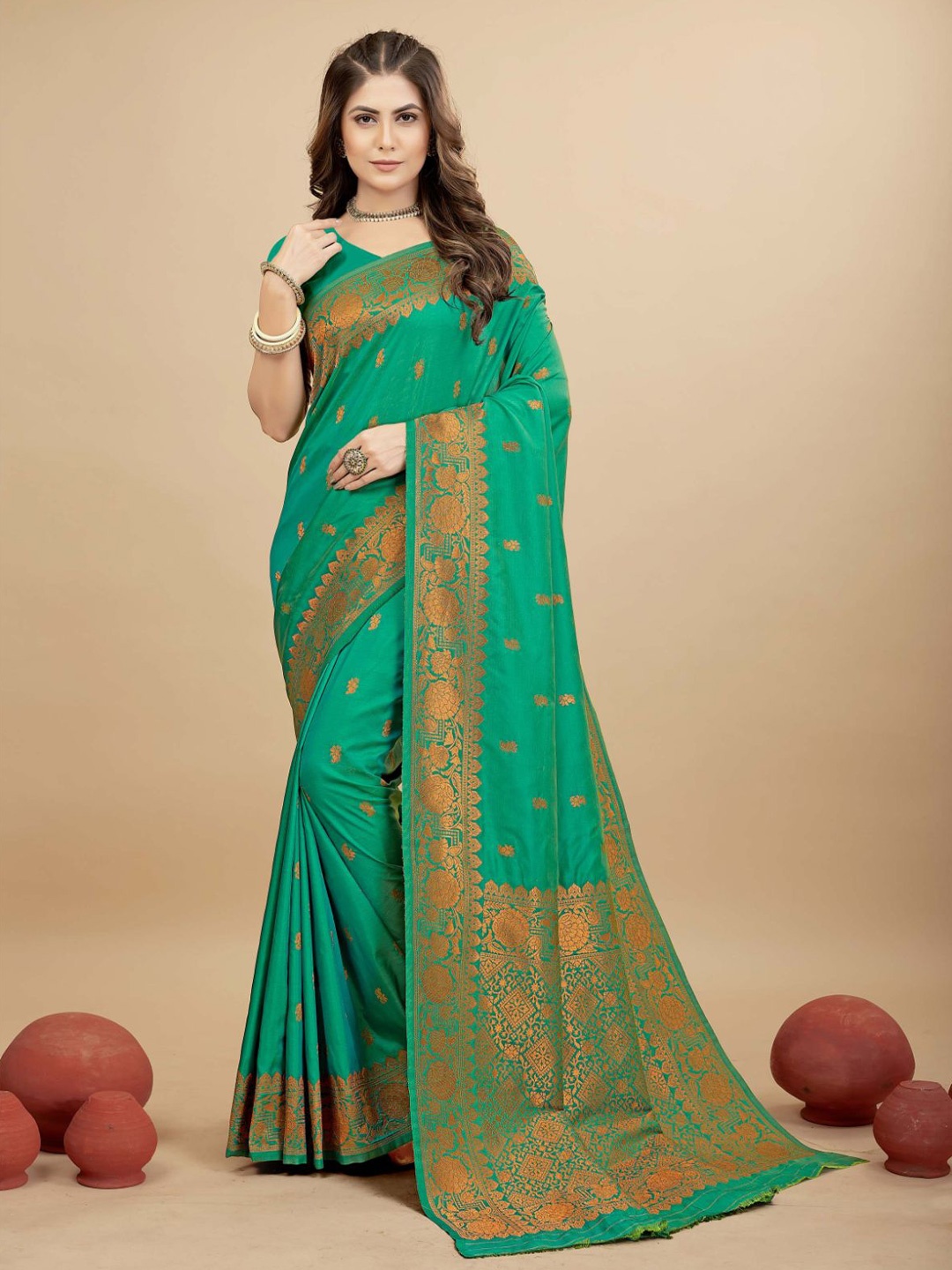 

amirat Woven Design Zari Pure Silk Banarasi Saree, Green