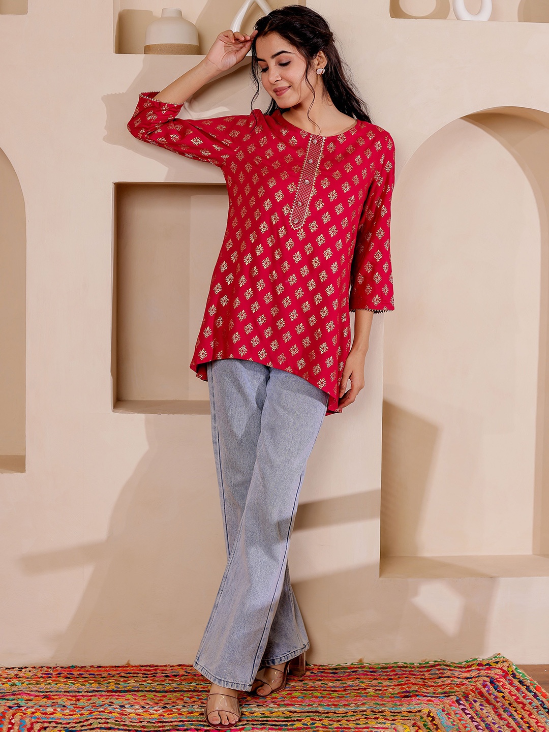 

VASVI Women Printed Tunic, Red