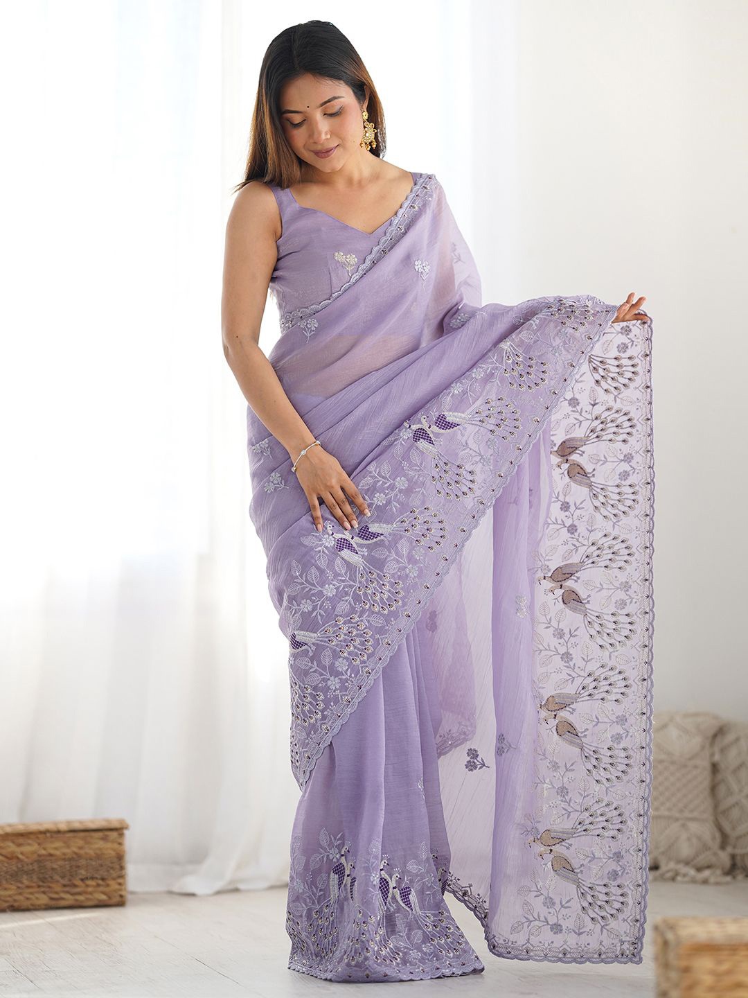 

Satrani Ethnic Motifs Embroidered Sequinned Saree, Lavender