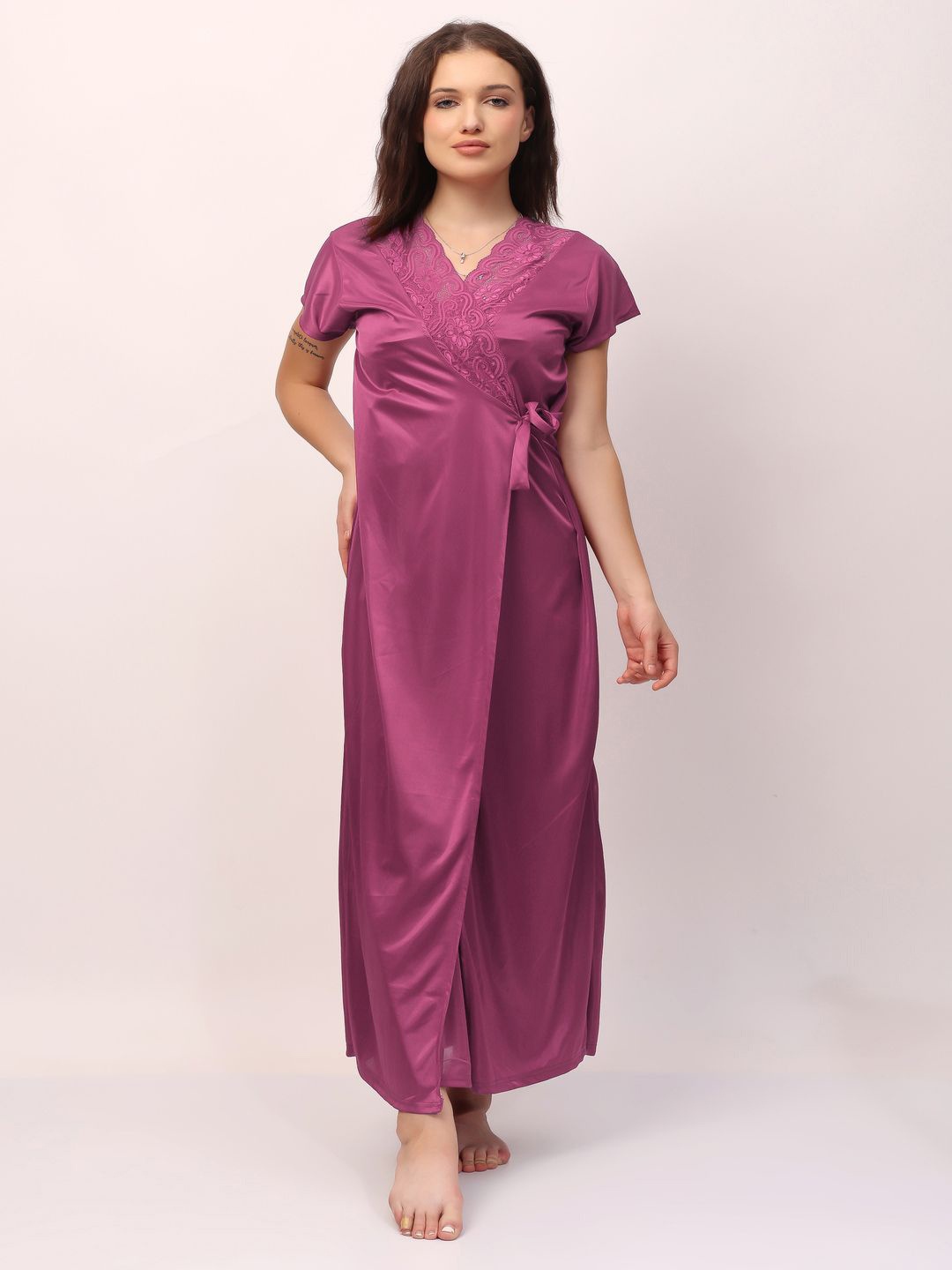 

CHUI MUI Pack of 2 Satin Maxi Nightdress with Robe, Pink