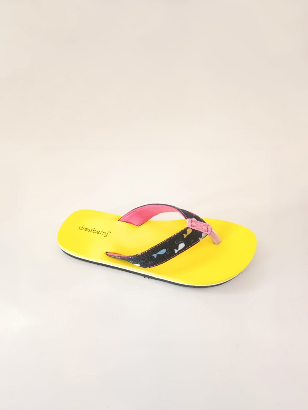 

DressBerry Women Printed Rubber Thong Flip-Flops, Yellow