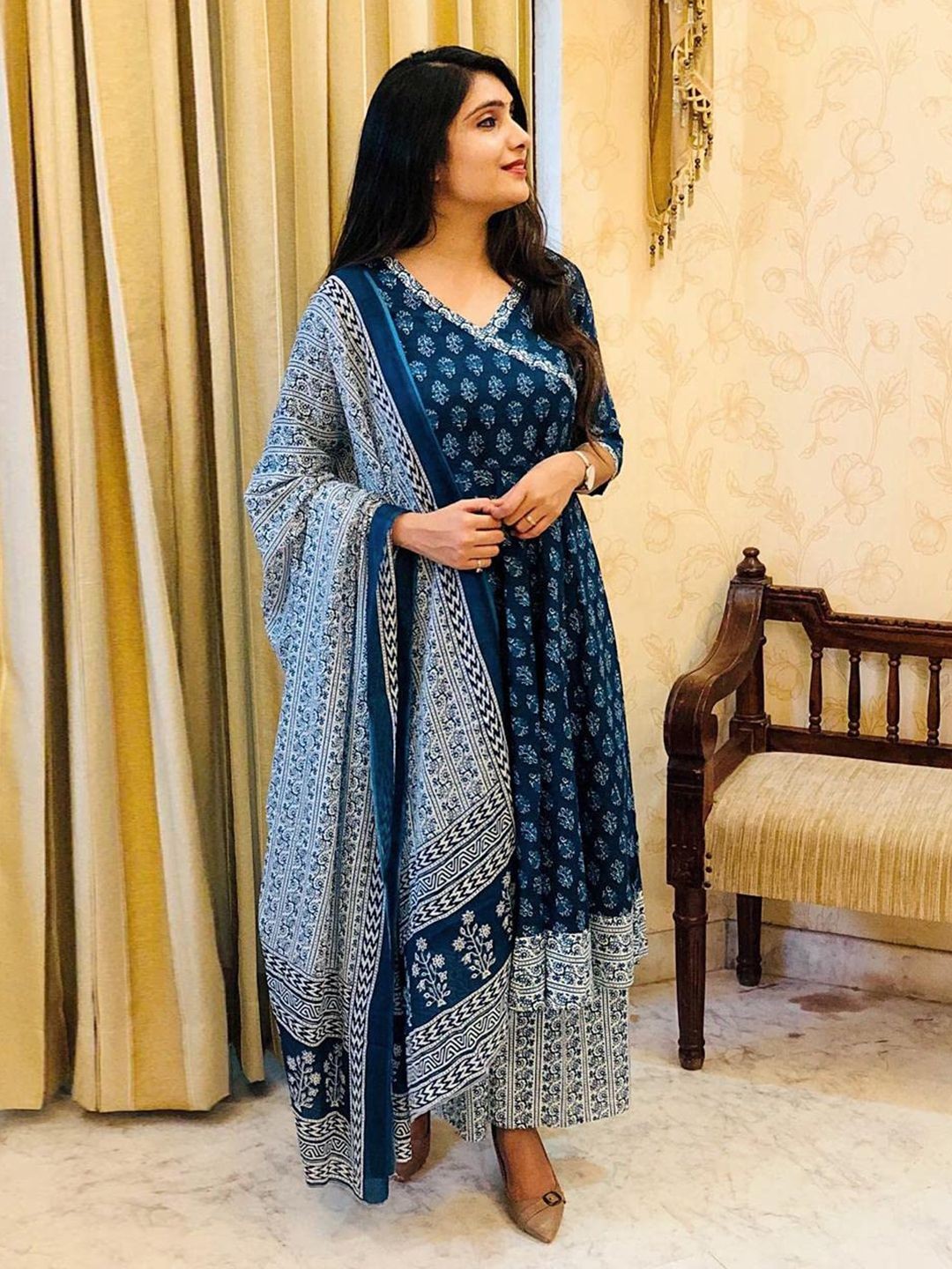

Moda Rapido Floral Printed V-Neck Anarkali Kurta With Palazzo And Dupatta, Blue