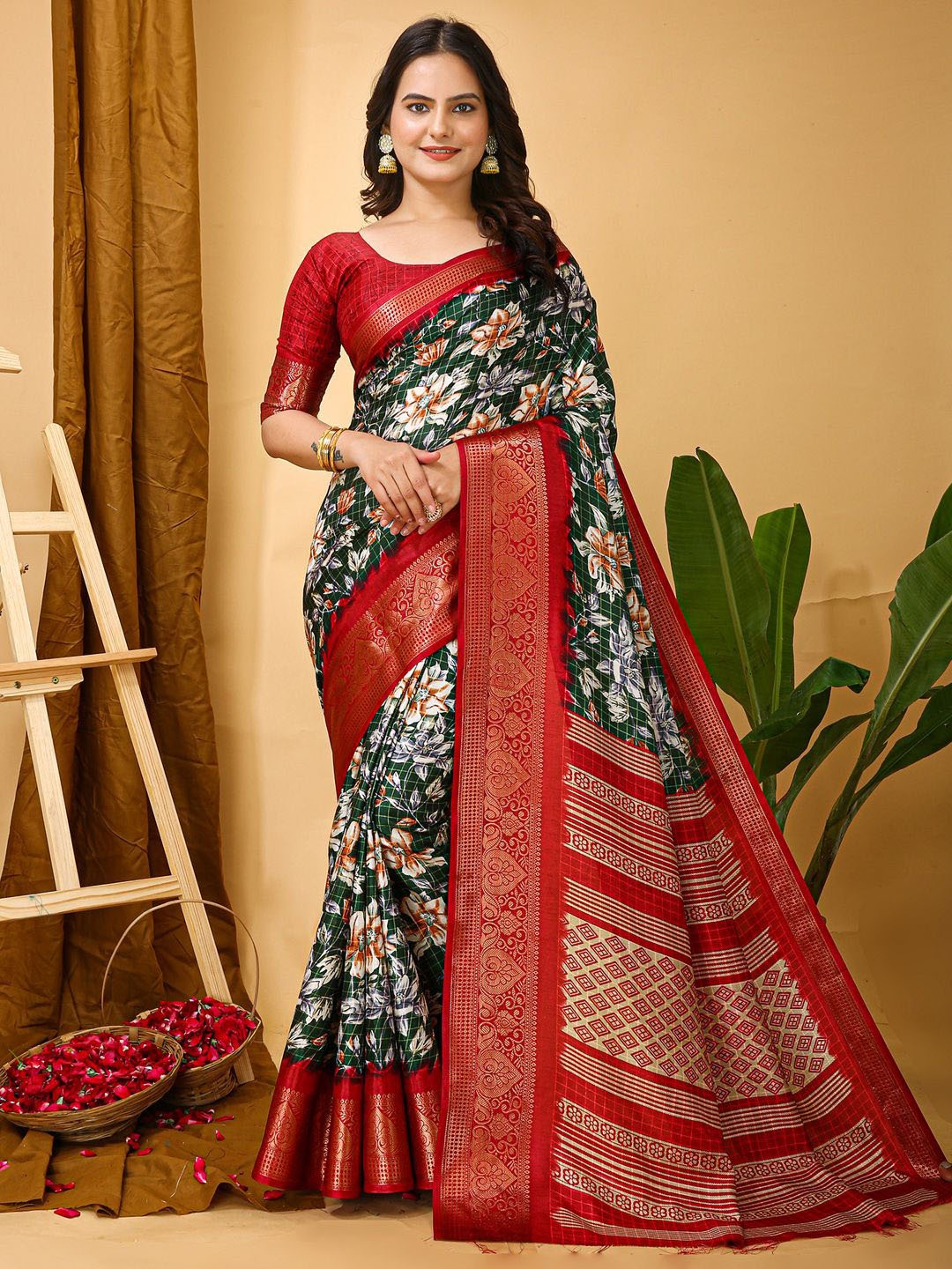 

KALINI Floral Printed Woven Design Zari Sungudi Saree, Green