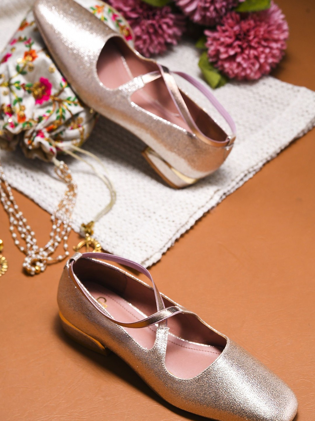 

THE WHITE POLE Women Block Mules, Rose gold