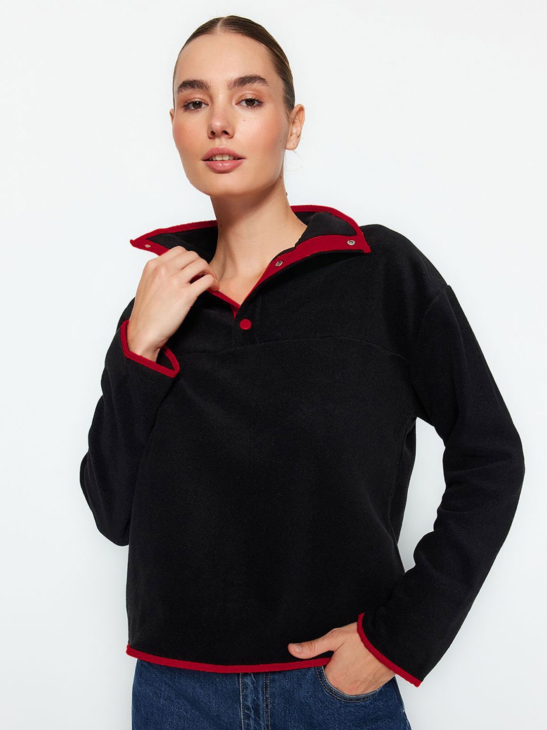 

Trendyol Women Sweatshirt, Na