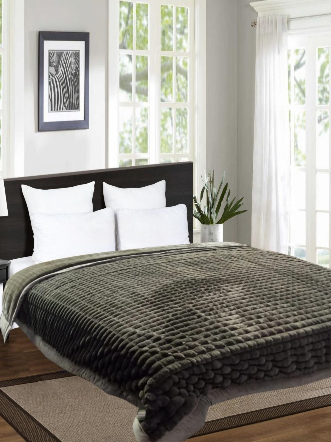 

Signature Coffee Brown Geometric 550 GSM Heavy Winter Double Bed Blanket