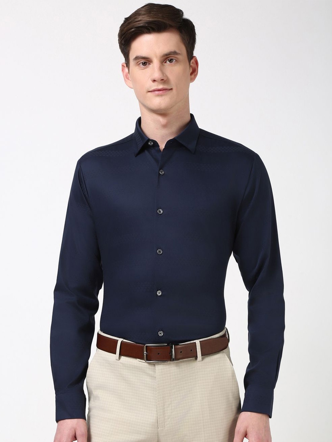 

Peter England Elite Men Spread Collar Textured Cotton Formal Shirt, Navy blue