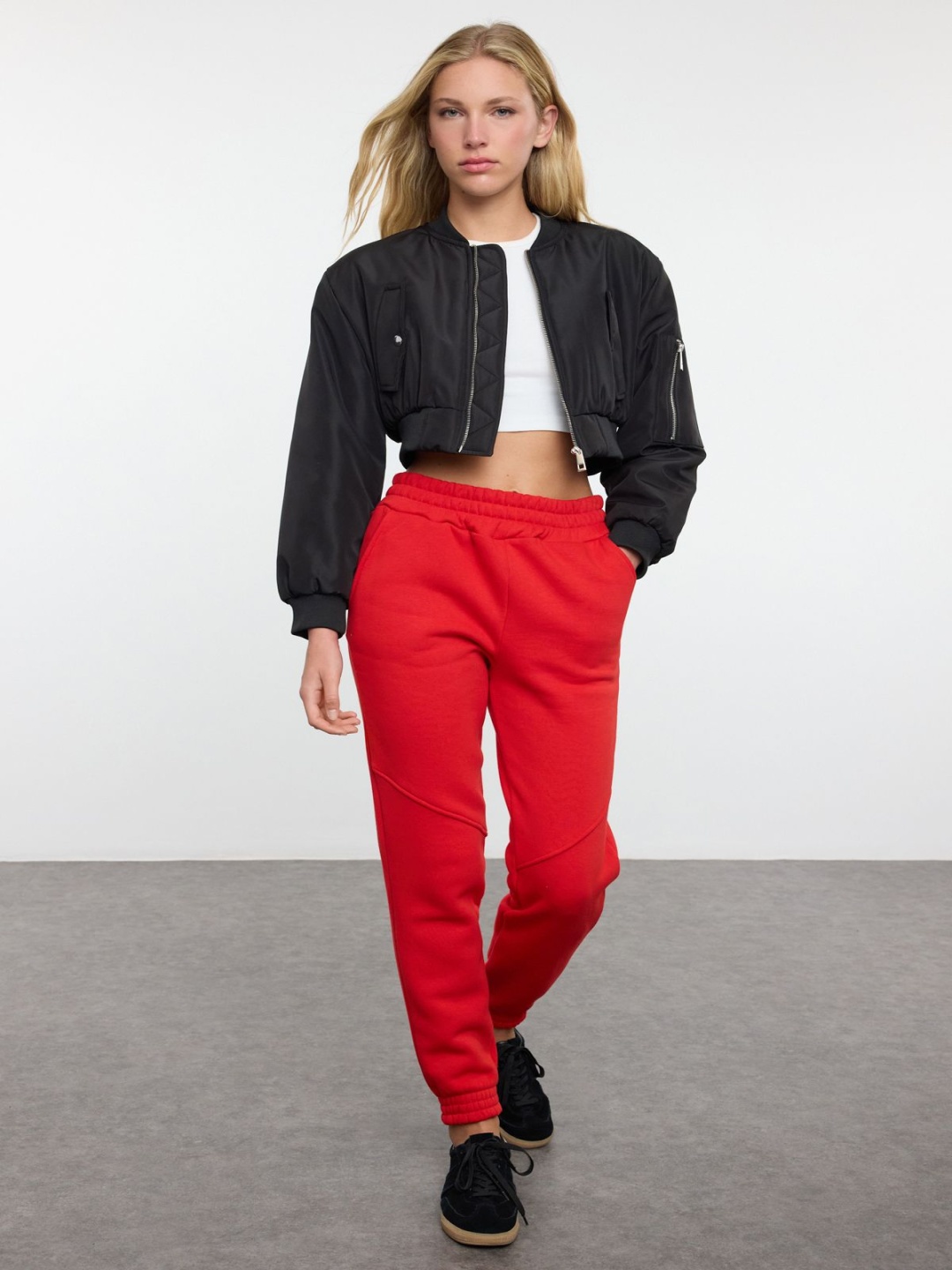 

Trendyol Women Regular Fit Joggers, Red