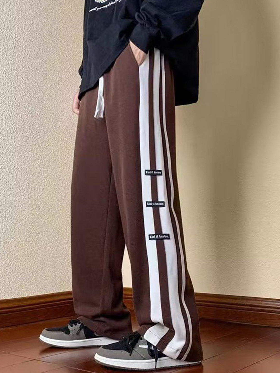 

StyleCast Men Straight Fit Organic Cotton Regular Trousers, Brown