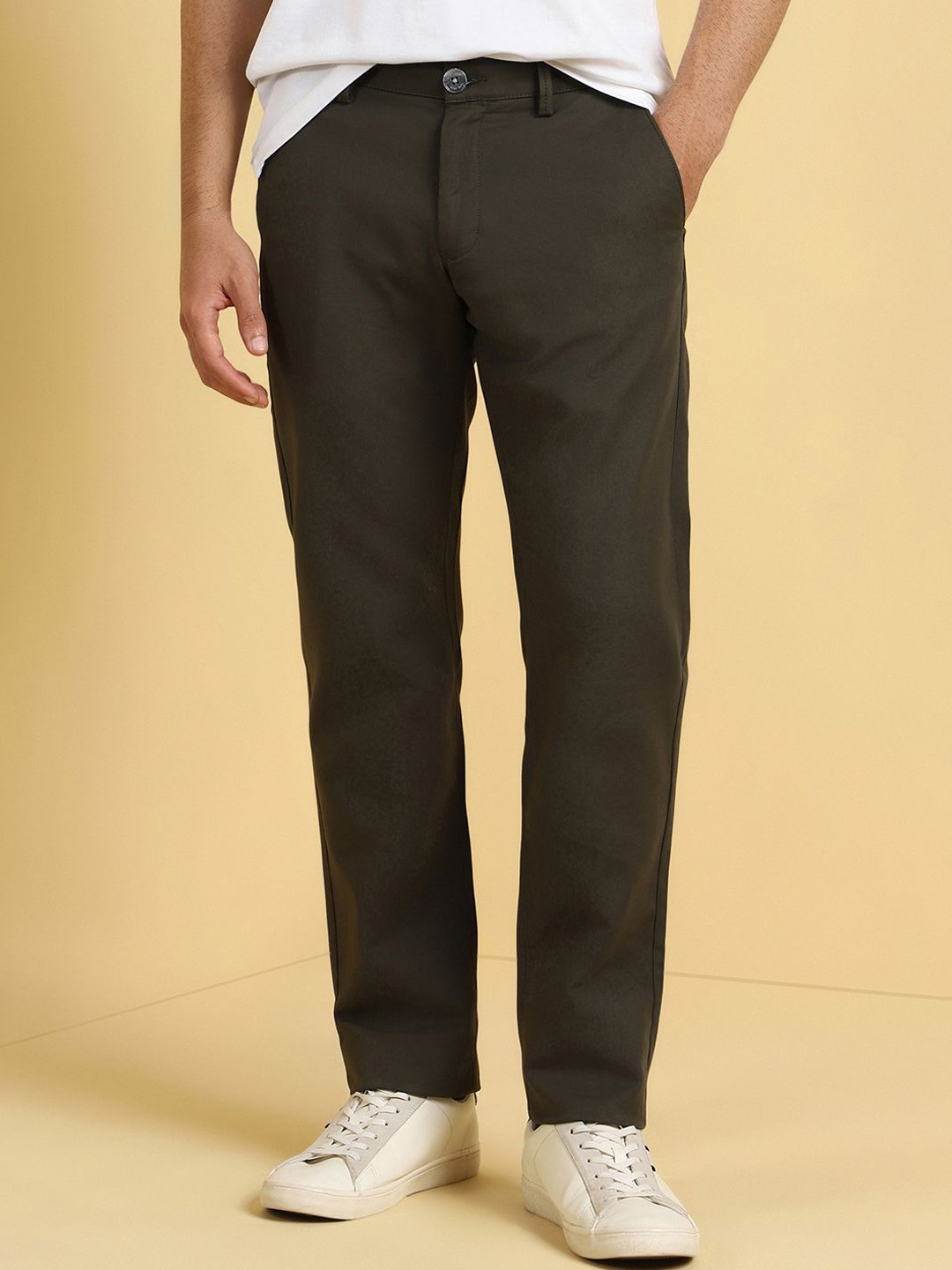 

Allen Solly Men Slim Fit Cotton Regular Trousers, Green