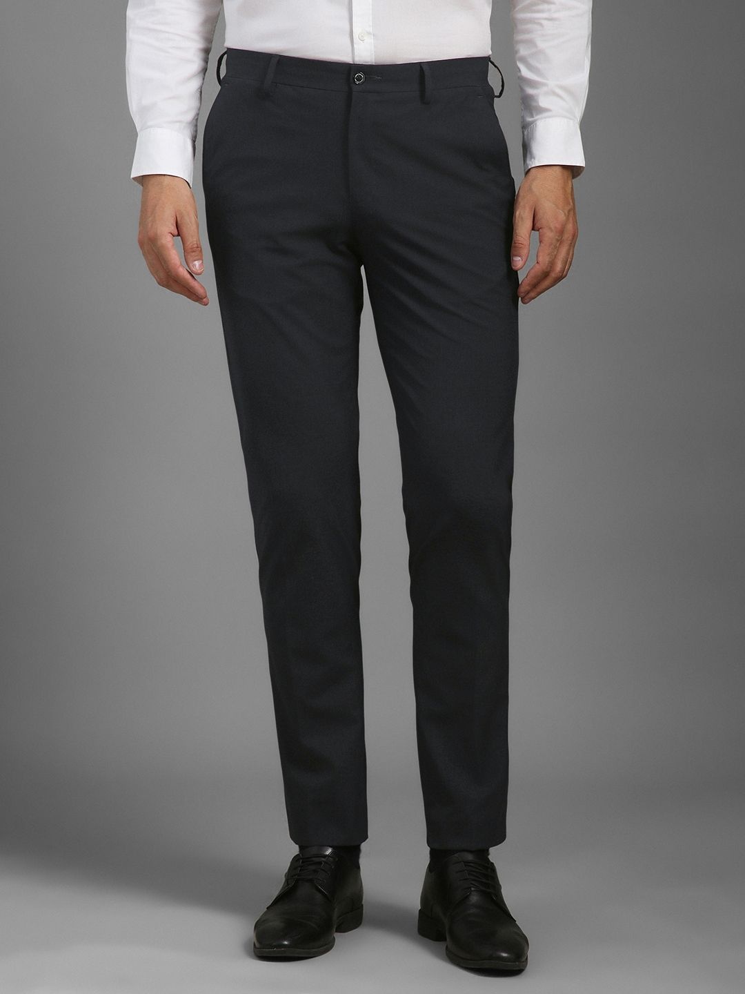 

Louis Philippe Men Checked Slim Fit Trousers, Charcoal