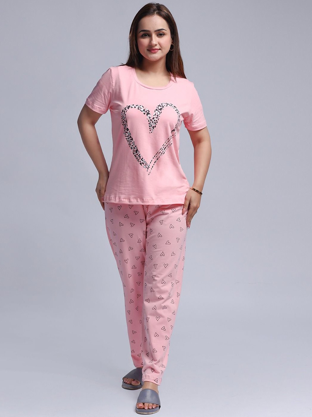 

BAESD Women Printed Night suit, Peach